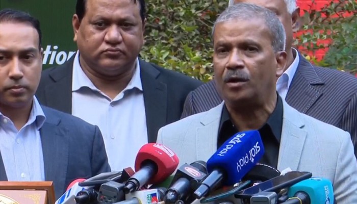 ​ভেন্যু পরিবর্তনের বিষয়ে নতি স্বীকার করবে না বাংলাদেশ: ক্রীড়া উপদেষ্টা