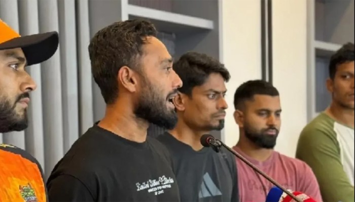 ​নাজমুলের পদত্যাগের দাবিতে জড়ো হচ্ছেন ক্রিকেটাররা