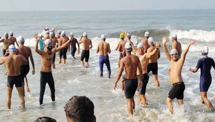 বাংলা চ্যানেল পাড়ি দিচ্ছেন নারীসহ ৩৫ সাঁতারু