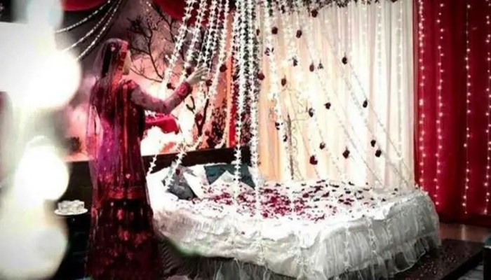 ​বাসর রাতে মুখ ধোয়ার পর কনেকে চিনতে পারছেন না বর, অতঃপর...