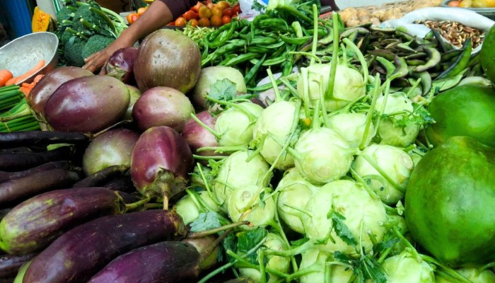 ​গরমের আগে সবজিতে আগুন: বাড়ছে ছোলা-চিনি-মুরগির দাম