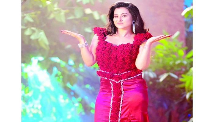 ​ইদানীং মেয়েরাই মেয়েদের নিয়ে বেশি ট্রল করছে:  বুবলী