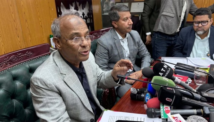 ‘কৃষি ছাড়া উত্তর দেব না’, ছাত্রলীগ নেতার প্রসঙ্গ এড়িয়ে গেলেন উপদেষ্টা