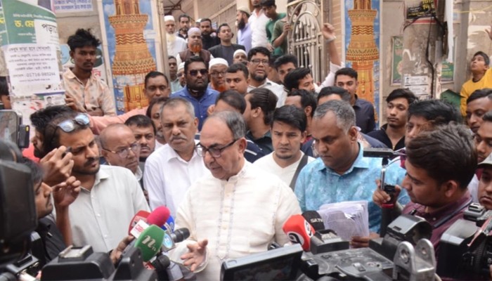 ​চা খাওয়ার দাওয়াত দিলেও হুমকি হয়ে যায় : মির্জা আব্বাস