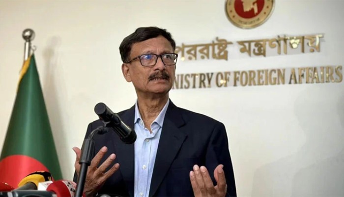 সংকেত যে কী, তা একেবারেই বুঝতে পারছি না: পররাষ্ট্র উপদেষ্টা