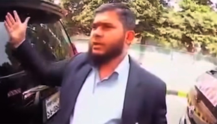 গ্যানমান নিয়ে ক্যান্টনমেন্টে প্রবেশের চেষ্টা জামায়াত প্রার্থীর, বাধা পেয়ে জড়ালেন তর্কে