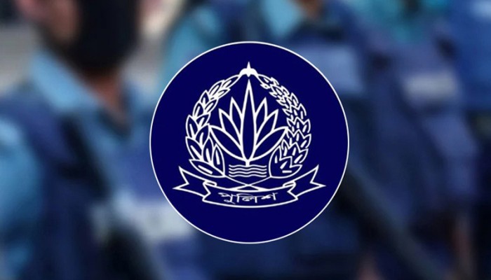 ​ঊর্ধ্বতন ৮ পুলিশ কর্মকর্তাকে বদলি করে প্রজ্ঞাপন