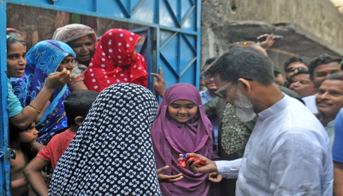 উঠানে ​উঠানে ভোটের উত্তাপ