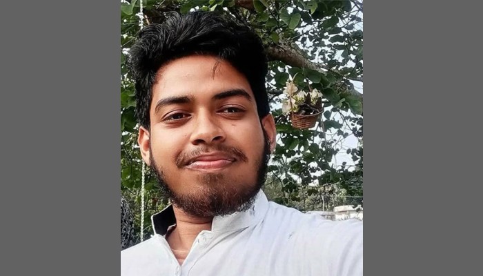 ট্রেনের ধাক্কায় ঝরল রাবি শিক্ষার্থীর প্রাণ