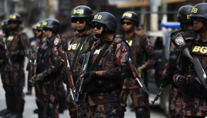 রাজধানীতে ৬ প্লাটুন বিজিবি মোতায়েন