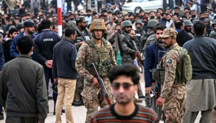 ​পাকিস্তানে মসজিদে ভয়াবহ বিস্ফোরণে নিহত ৩১