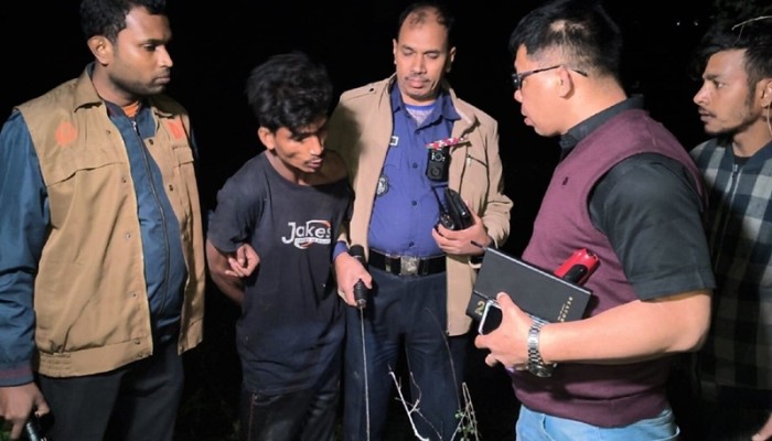 পরকীয়া সন্দেহে স্ত্রীর কব্জি কাটলেন স্বামী