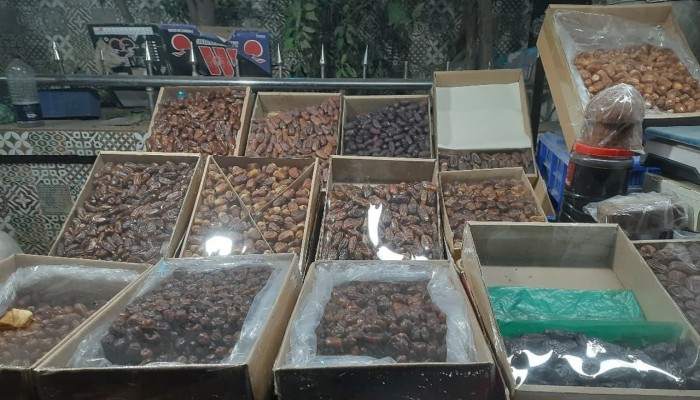 ​খেজুরের দাম কেজিতে বেড়েছে  ২৫০ টাকা