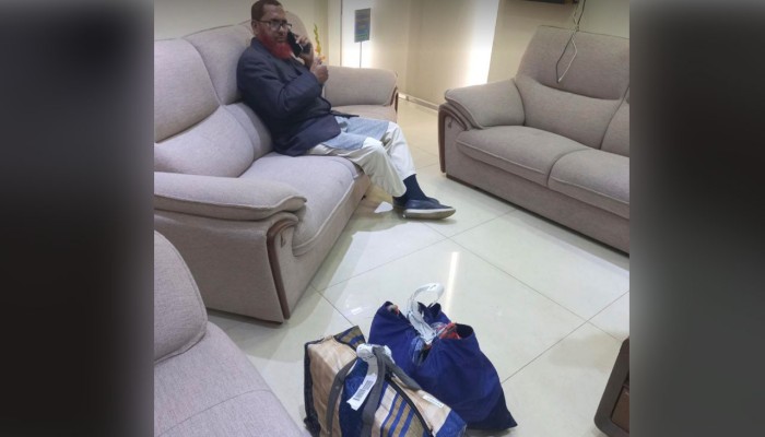 ​ঠাকুরগাঁও জেলা জামায়াতের আমির বিপুল পরিমাণ টাকাসহ আটক