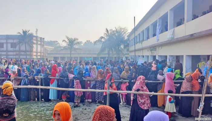 সারাদেশে একযোগে ভোটগ্রহণ শুরু