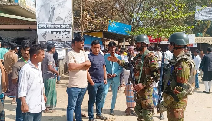 ​রোহিঙ্গা ক্যাম্প এলাকায় কঠোর নিরাপত্তা জোরদার