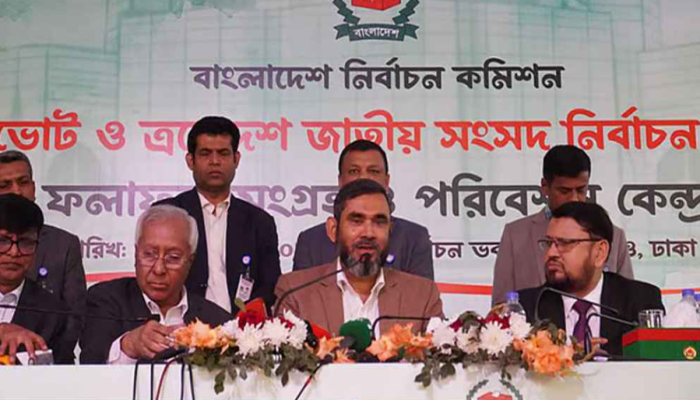 ​জাতি হিসেবে আমরা চূড়ান্তভাবে বিজয়ী হয়েছি: ইসি সানাউল্লাহ