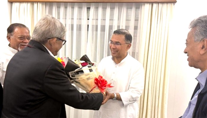 ​তারেক রহমানকে মির্জা ফখরুলের শুভেচ্ছা