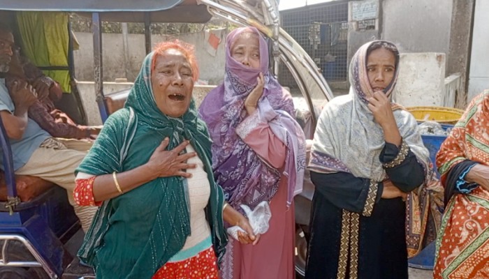 ​বগুড়ায় বোনকে উত্ত্যক্তের প্রতিবাদ করায় ভাইকে ছুরিকাঘাতে হত্যা