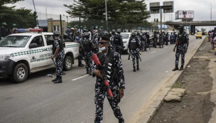 ​নাইজেরিয়ায় বন্দুকধারীদের গুলিতে নিহত ৩২