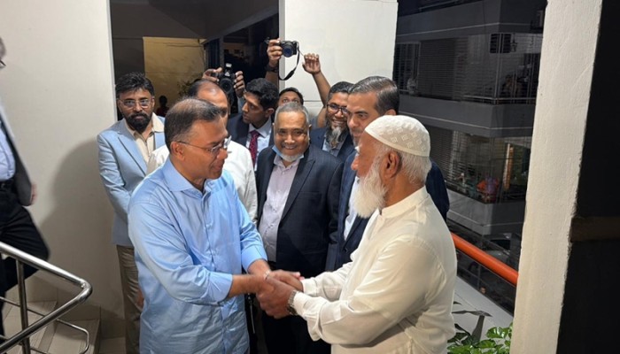 ​তারেক রহমানকে ভবিষ্যৎ প্রধানমন্ত্রী হিসেবে অগ্রিম অভিনন্দন : জামায়াত আমির