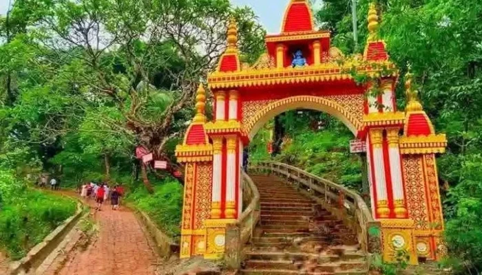 ​সীতাকুণ্ডে শিবচতুর্দশীর মেলা শেষ হচ্ছে আজ