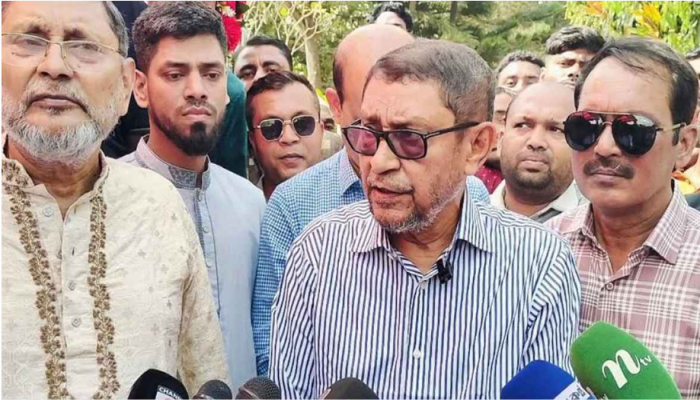 ডাক্তাররা এখন মানুষের পেছনে ঘুরবে: স্বাস্থ্যমন্ত্রী