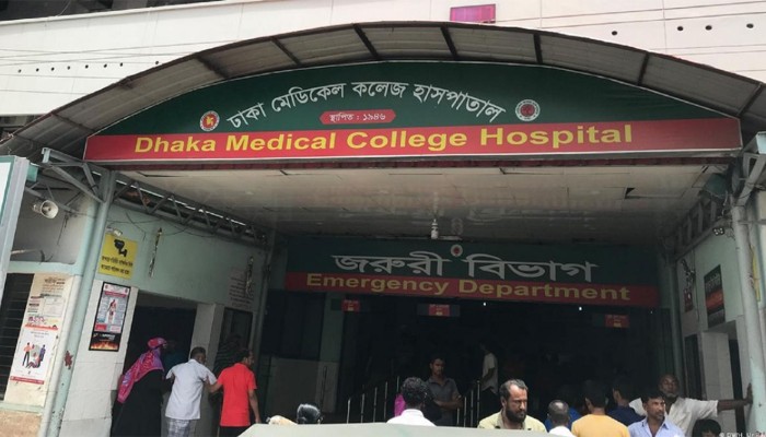 রাজধানীর যাত্রাবাড়ীতে বাস-লেগুনার সংঘর্ষে নিহত ২