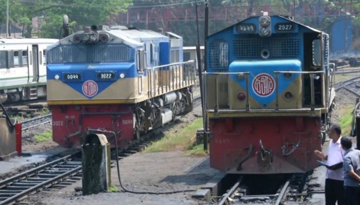 ​রেলওয়ে পূর্বাঞ্চলে ইঞ্জিন সংকট, যাত্রী ও পণ্য পরিবহনে বিপর্যয়