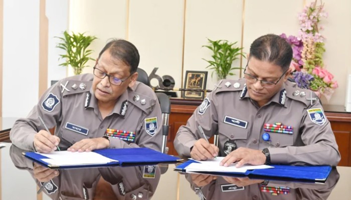 ​দায়িত্ব গ্রহণ করলেন নবনিযুক্ত আইজিপি আলী হোসেন ফকির