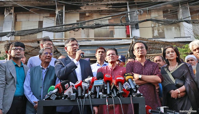 দুই মাসের মধ্যে চার্জশিট দাখিলের নির্দেশ স্বরাষ্ট্রমন্ত্রীর