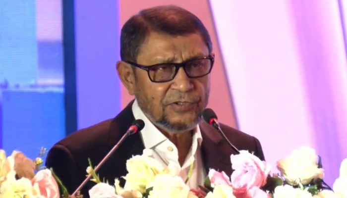 ​চিকিৎসায় বিদেশনির্ভরতা কমাতে বললেন স্বাস্থ্যমন্ত্রী