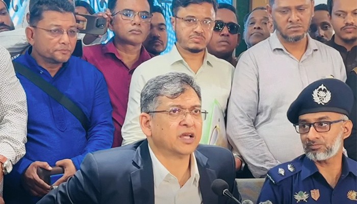 ​রমজানের পরই সারাদেশে সন্ত্রাসবিরোধী অভিযান: স্বরাষ্ট্রমন্ত্রী