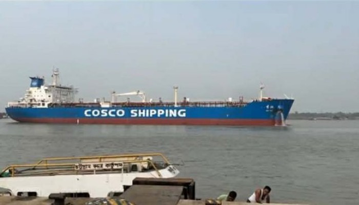 আজ ভারত থেকে আসছে ৫ হাজার মেট্রিক টন ডিজেল