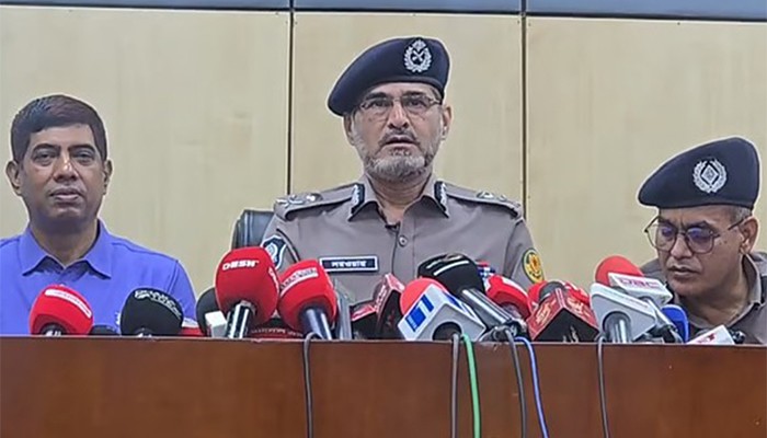 মূল্যবান জিনিস আত্মীয়র বাসায়, নইলে থানায় রাখার পরামর্শ