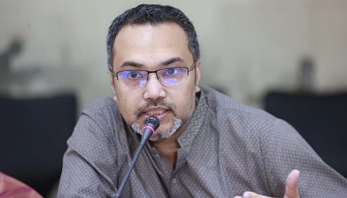 লটারি বাদ দিয়ে আবার ভর্তি পরীক্ষার দিকে যেতে চায় সরকার