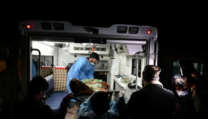 আফগানিস্তানে পাকিস্তানের হামলায় নিহত ৪০০