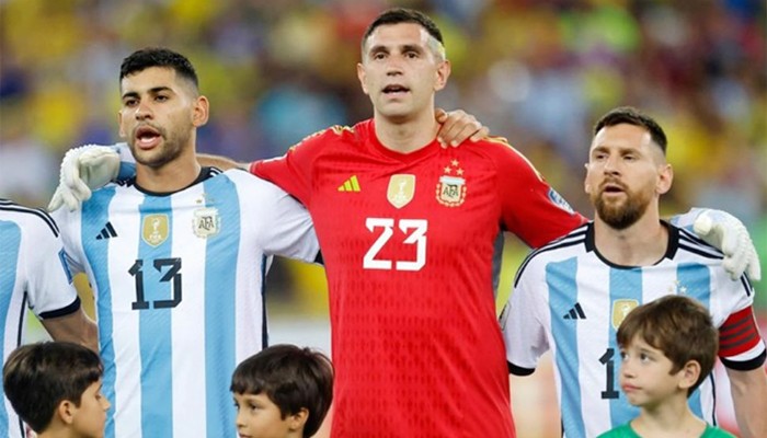 অধিনায়ক মেসিকে নিয়ে আর্জেন্টিনার দল ঘোষণা