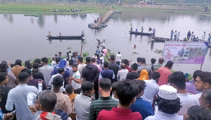 জামালপুরে ব্রিজ ভেঙে নদে শতাধিক মানুষ: নিহত ৫