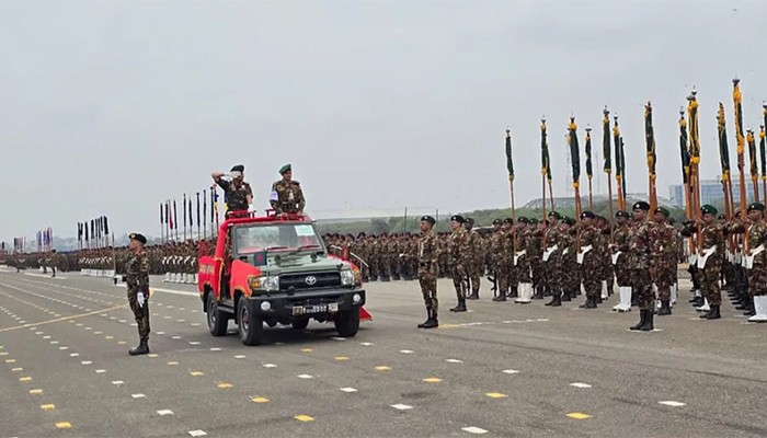 ​স্বাধীনতা দিবসে ফিরছে কুচকাওয়াজ, থাকবে সশস্ত্র বাহিনীর প্রতিরক্ষা প্রদর্শনী