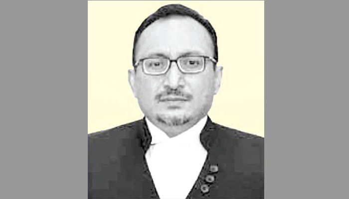 পদত্যাগ করলেন বিচারপতি রেজাউল হাসান