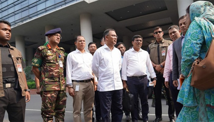 পদোন্নতি বঞ্চিত চিকিৎসকদের আশ্বাস দিলেন প্রধানমন্ত্রী