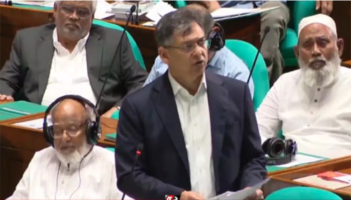 ​সিইসি সংবিধান লঙ্ঘন ও শপথ ভঙ্গ করেছেন : স্বরাষ্ট্রমন্ত্রী