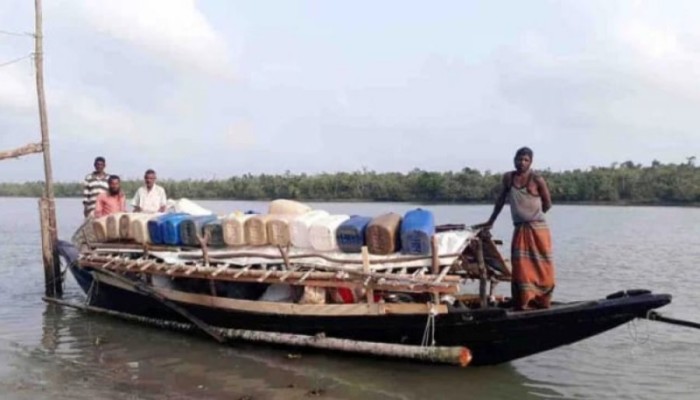 ডিজেল সংকটে ব্যহত মাছ শিকার