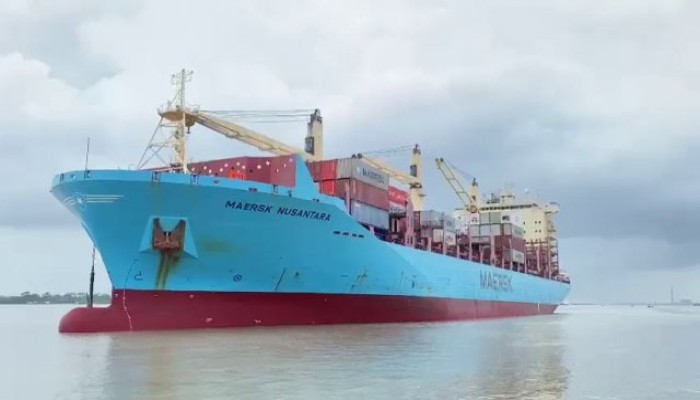 জ্বালানি সংকট: মোংলা বন্দরে পণ্য খালাসে অচলাবস্থা