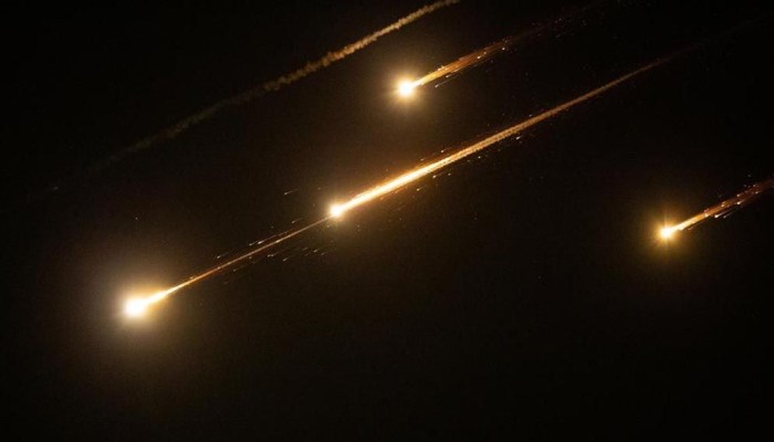 এবার ভারত মহাসাগরে মার্কিন জাহাজে ইরানের হামলা