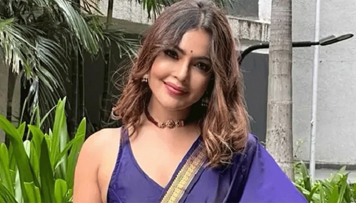 ​নিজ বাড়িতে মিলল তামিল অভিনেত্রীর মরদেহ