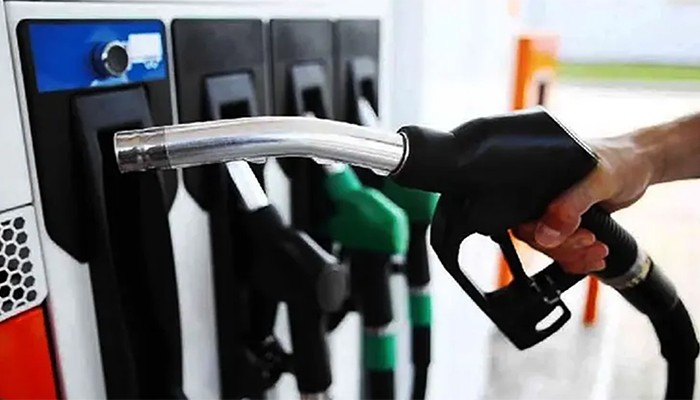 ​মজুত পেট্রল-অকটেনে আরো দুই মাস চলবে: জ্বালানি বিভাগ