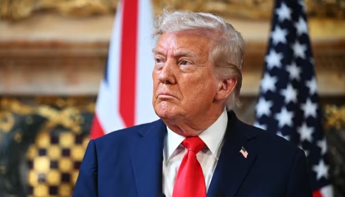 তেলবাহী জাহাজ থেকে ফি আদায় বন্ধ করতে হবে: ট্রাম্প