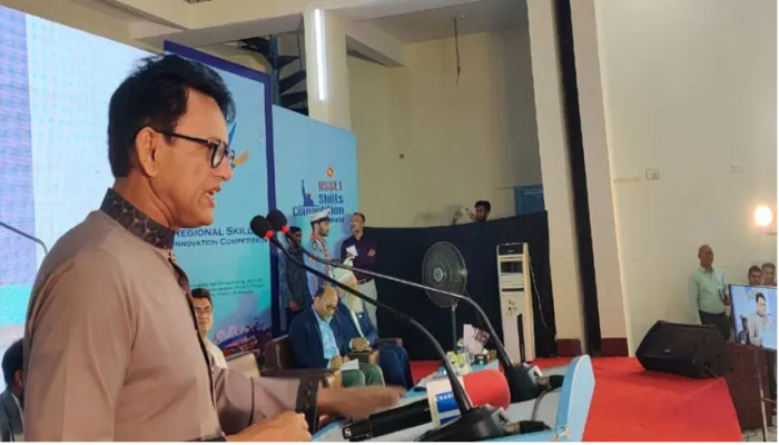 পরীক্ষায় তুমিও ফেল, ছয়মাস পর আমিও ফেল: শিক্ষামন্ত্রী